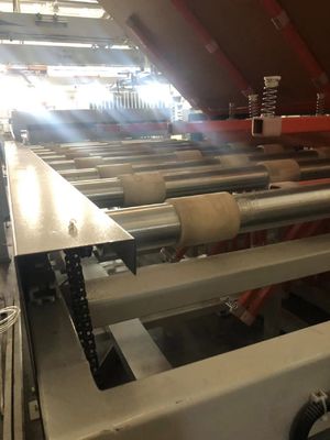 주문 자동 반 자동 MDF 6.3m 폭의 짧은 사이클 프레스 생산 라인 online manufacture