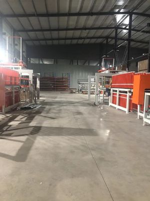 15KW 짧은 사이클 가구판 1200 톤을 위한 핫 프레스 라미네이팅 라인
